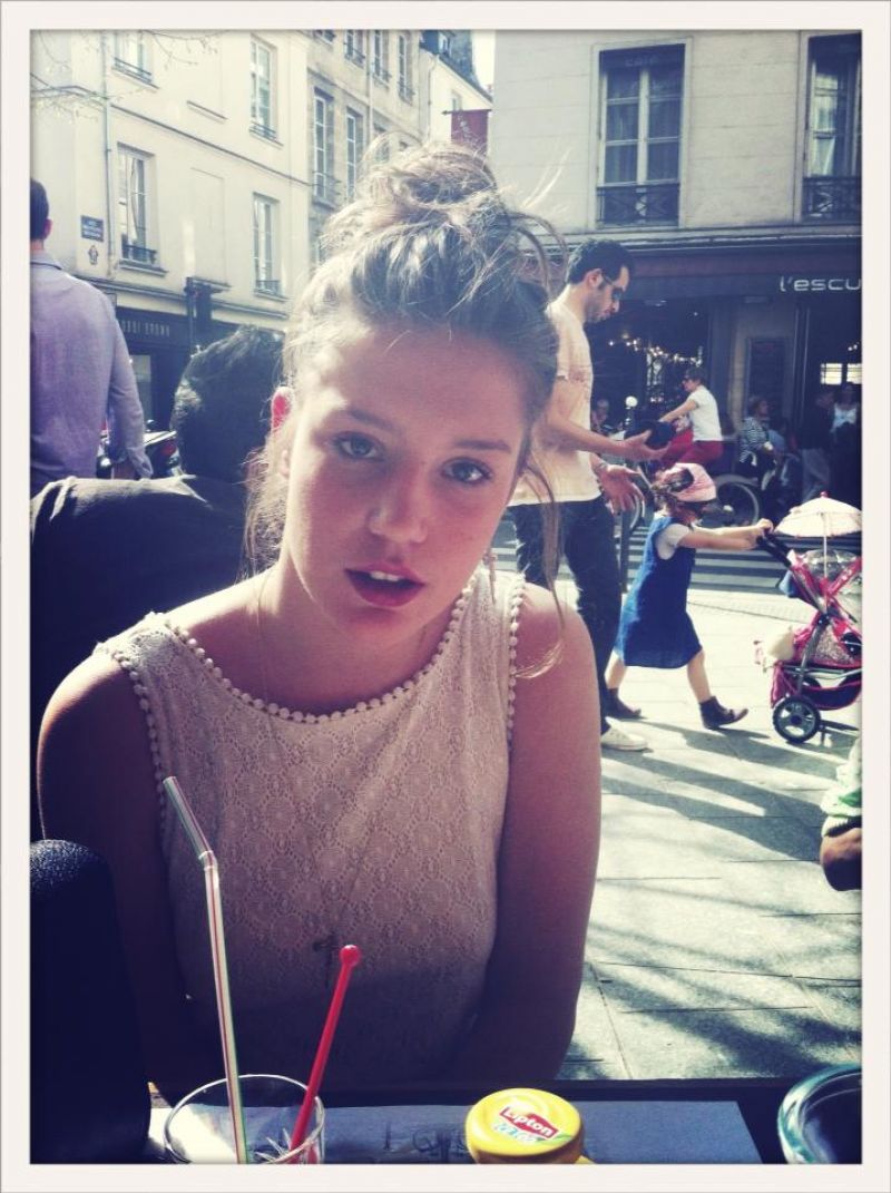 AdÃ¨le Exarchopoulos Twitter Instagram Personal Photos - January 2014 ...