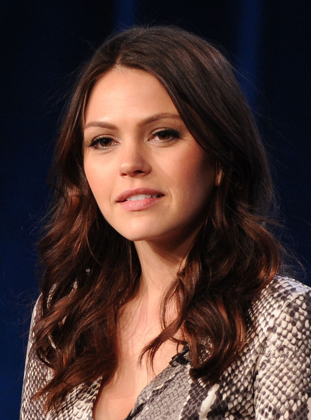 http://celebmafia.com/wp-content/uploads/2014/01/aimee-teegarden-star-crossed-panel-at-2014-tca-presentations-in-pasadena-january-15-2014_9.jpg