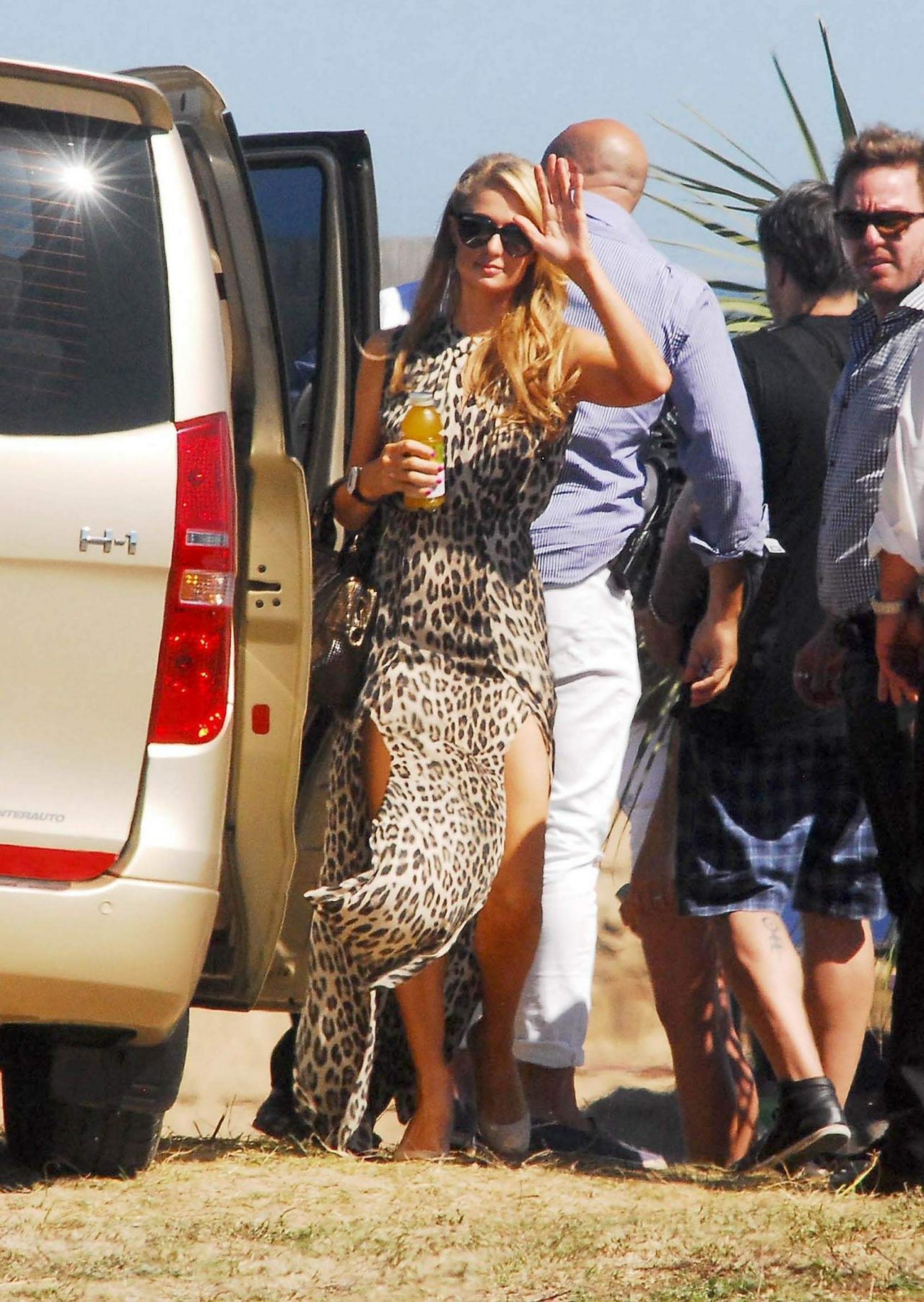 Paris Hilton Visits Uruguayan Beach Resort Punta del Este 