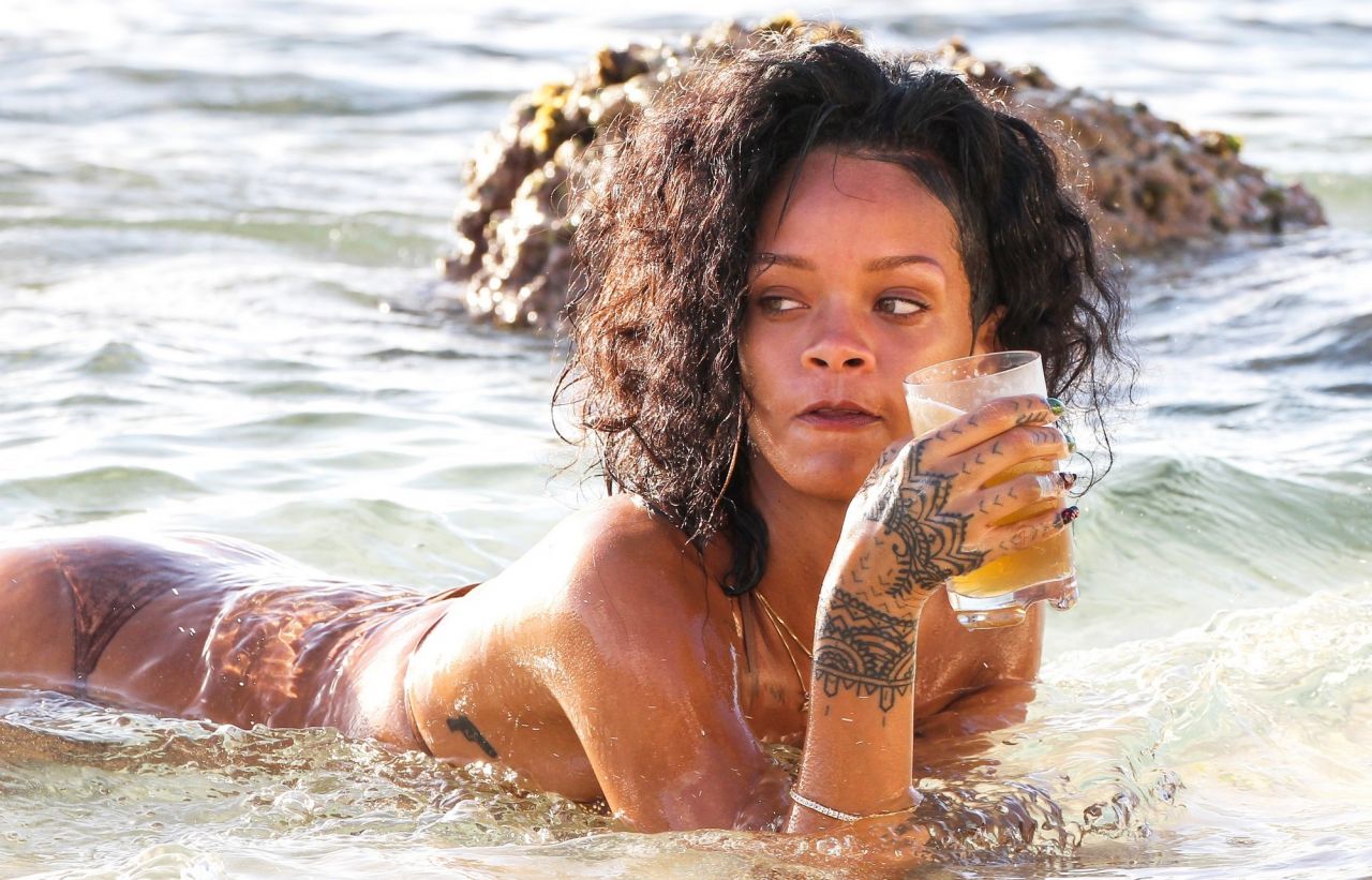 Rihanna nipples lesbian compilation
