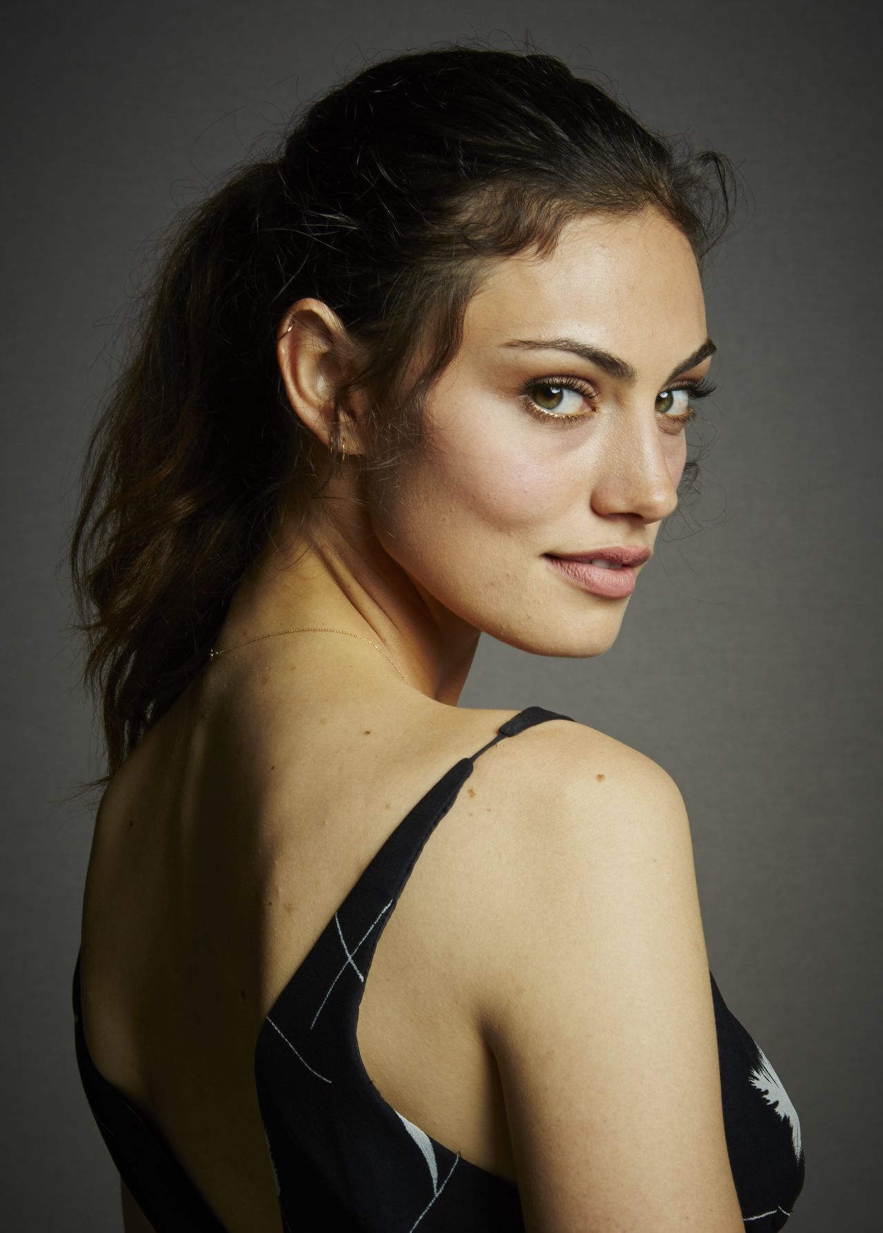 Phoebe Tonkin - 'The Originals' Portraits at Comic-Con 2014