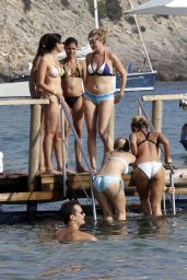 Sam Faiers Ferne Mccann Bikini Fun In Ibiza August Celebmafia