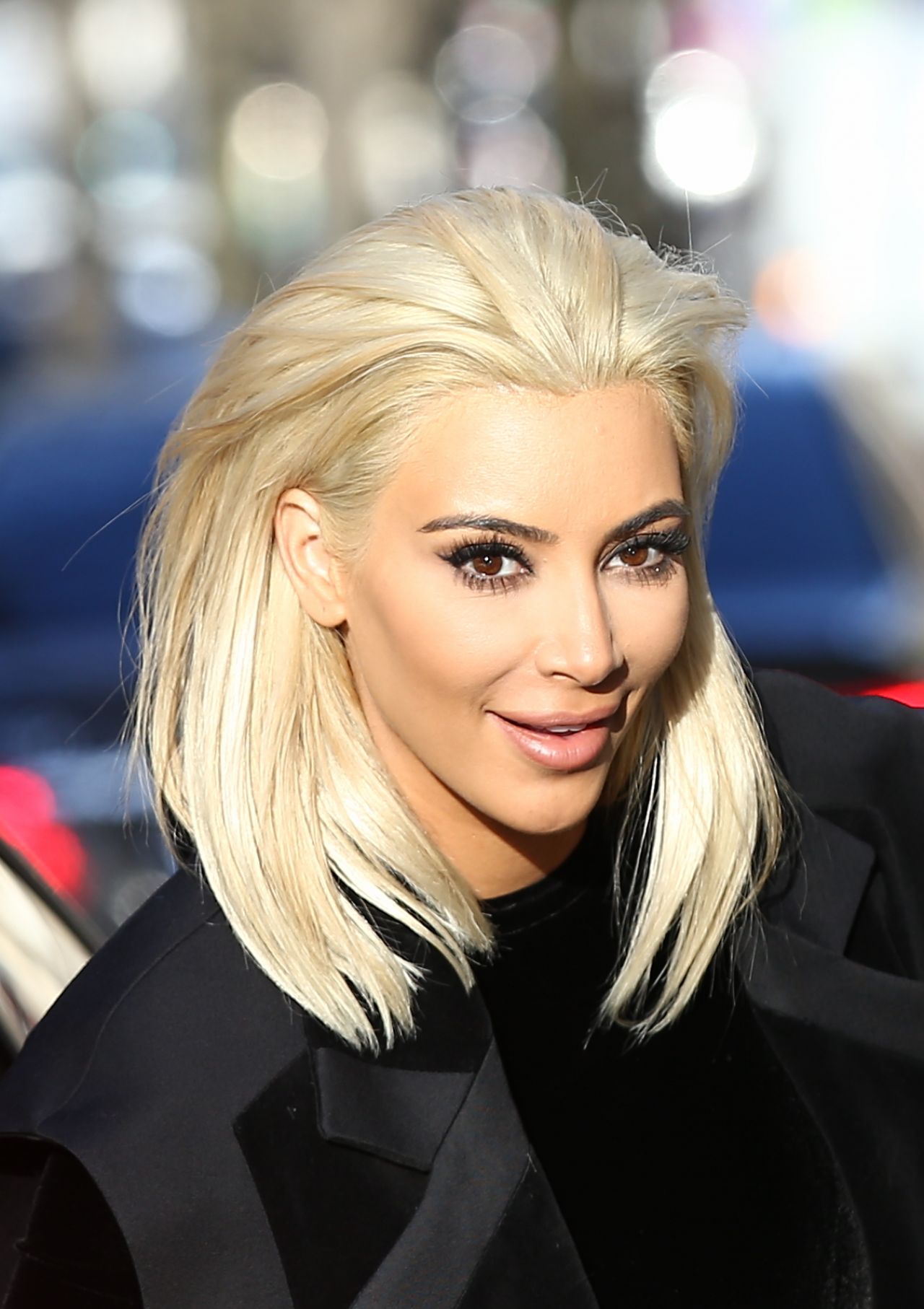 15 Hq Photos Kim Kardashian New Blonde Hair Pics Kim Kardashians