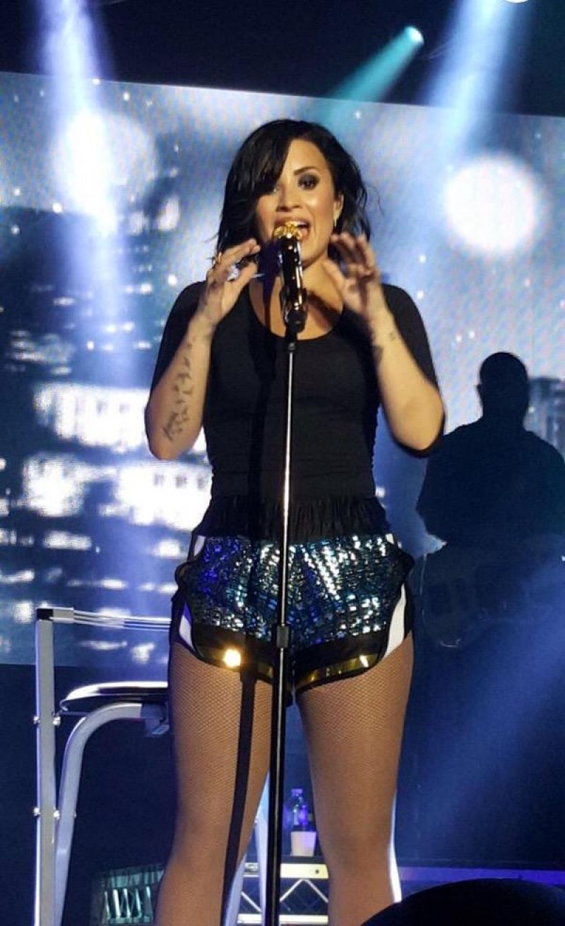 demi-lovato-performs-at-world-tour-in-sy