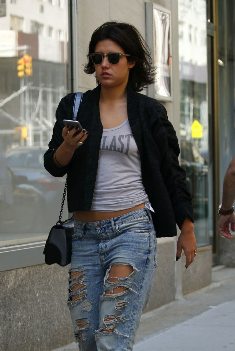 AdÃ¨le Exarchopoulos in Ripped Jeans - Out in New York City, May 2015