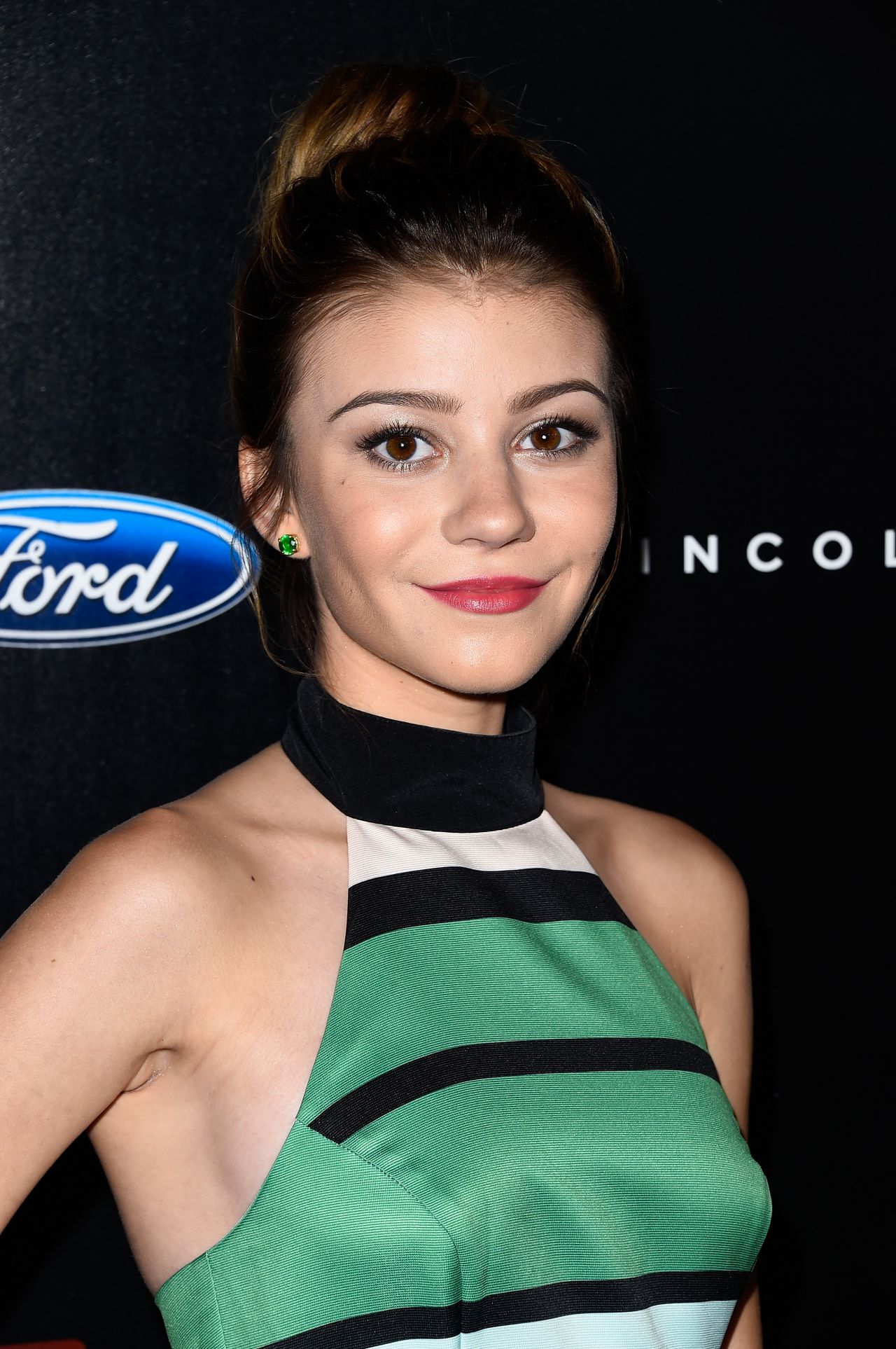 Genevieve Hannelius - 2015 Gracies Awards in Beverly Hills