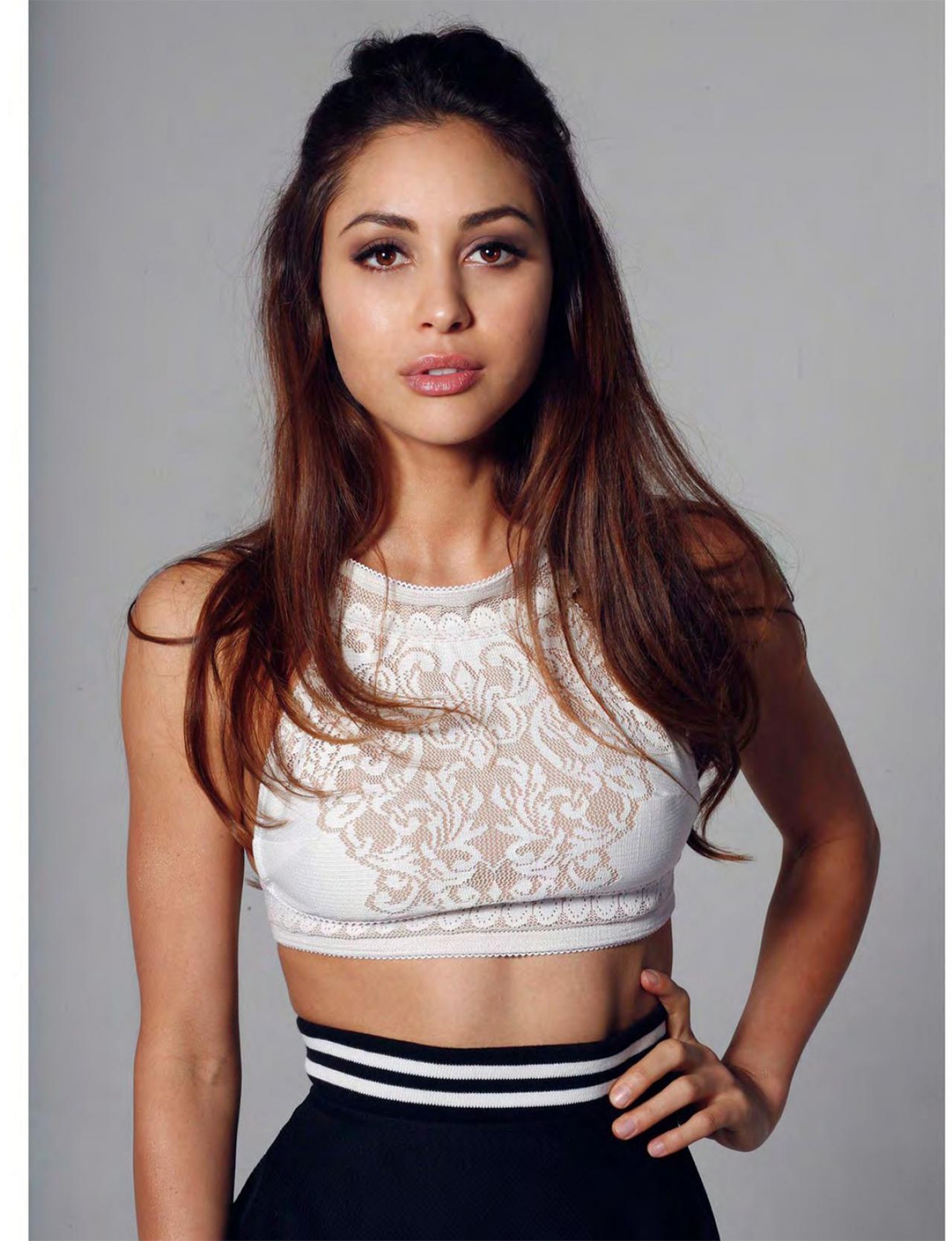 lindsey-morgan-afterglow-magazine-20-may-2015-issue_1.jpg