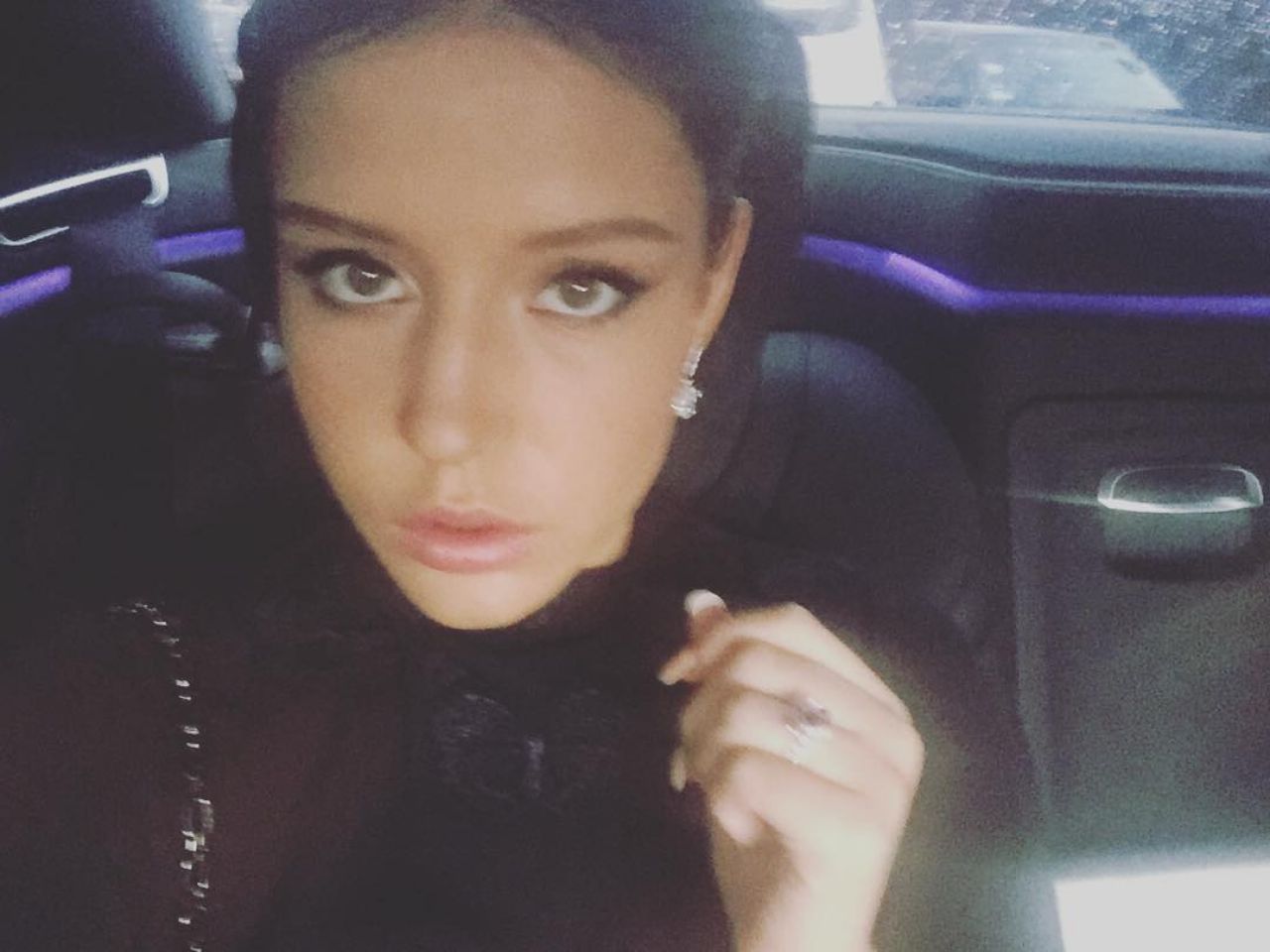 ... Exarchopoulos â€“ Twitter, Instagram and Personal Pics, September 2015