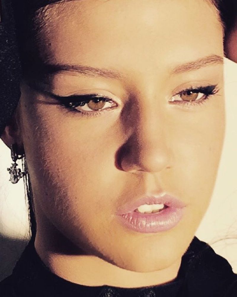 ... Exarchopoulos â€“ Twitter, Instagram and Personal Pics, September 2015