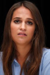 Alicia Vikander The Danish Girl Photocall Tiff Celebmafia