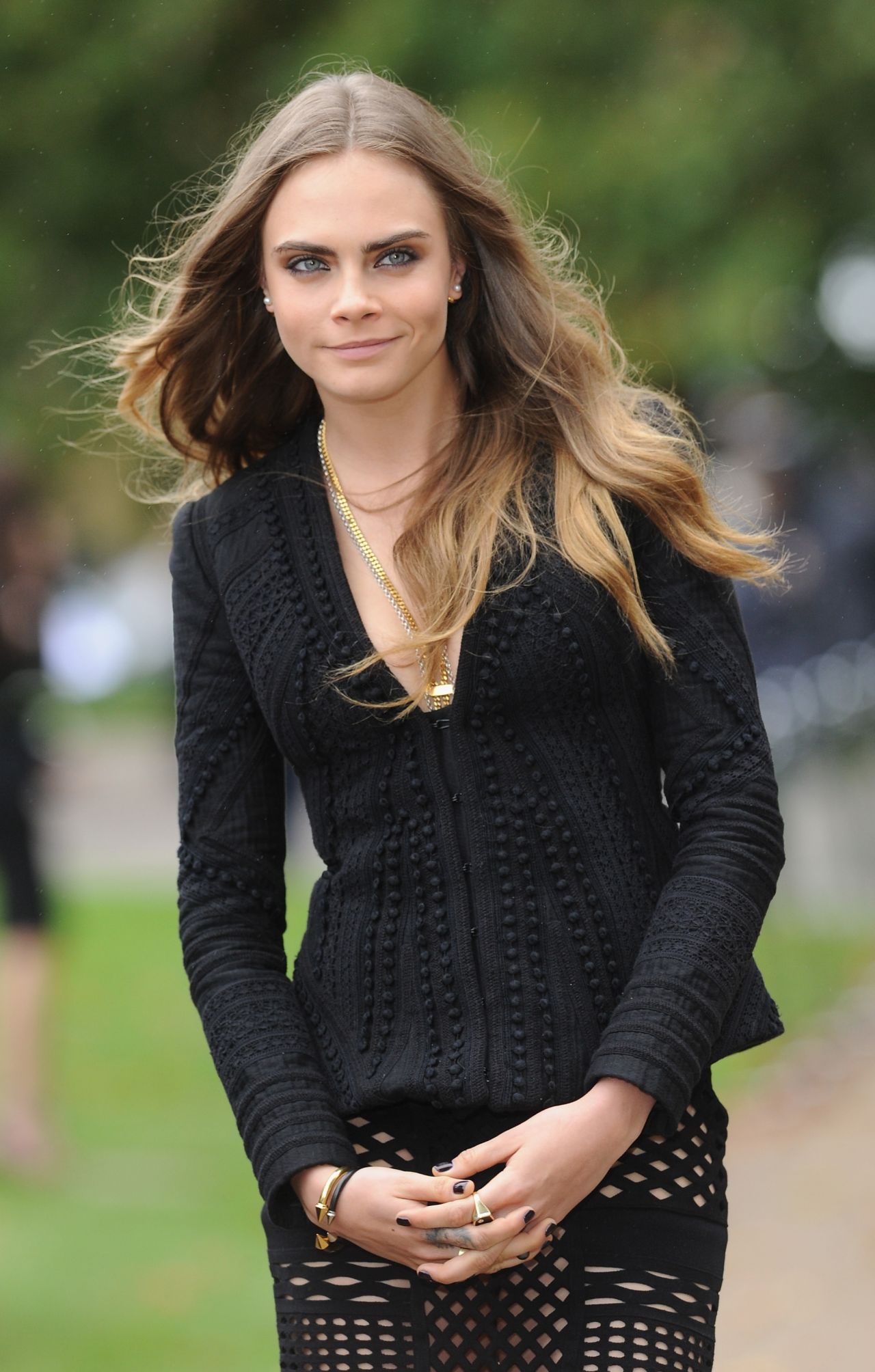 Cara Delevingne - Burberry Womenswear Spring/Summer 2016 Show in London