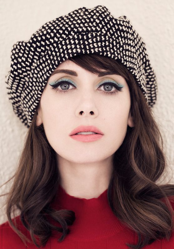 alison-brie-photo-shoot-for-yahoo-style-