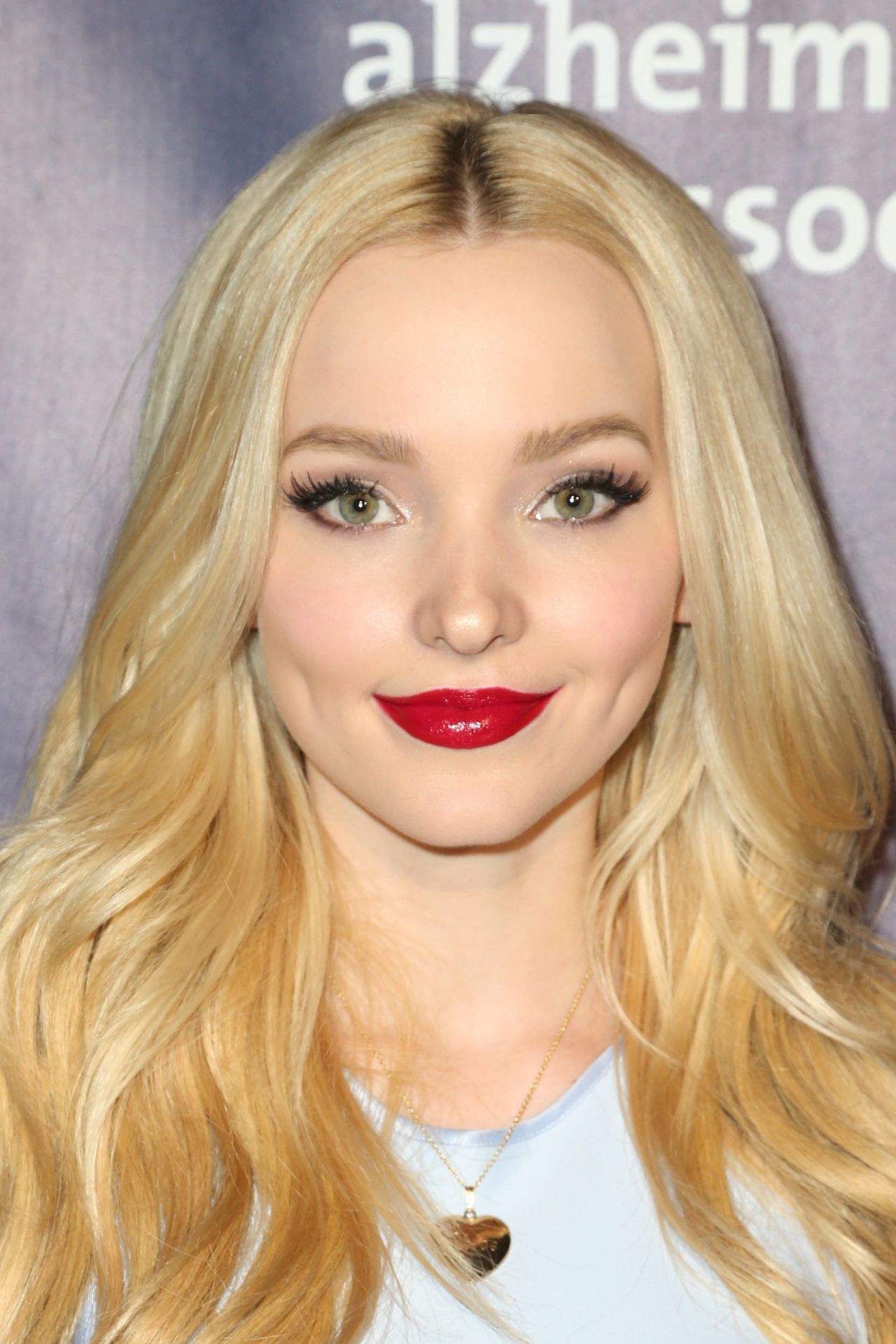 Dove Cameron - 2016 Alzheimer's Association 'A Night at Sardi's' in