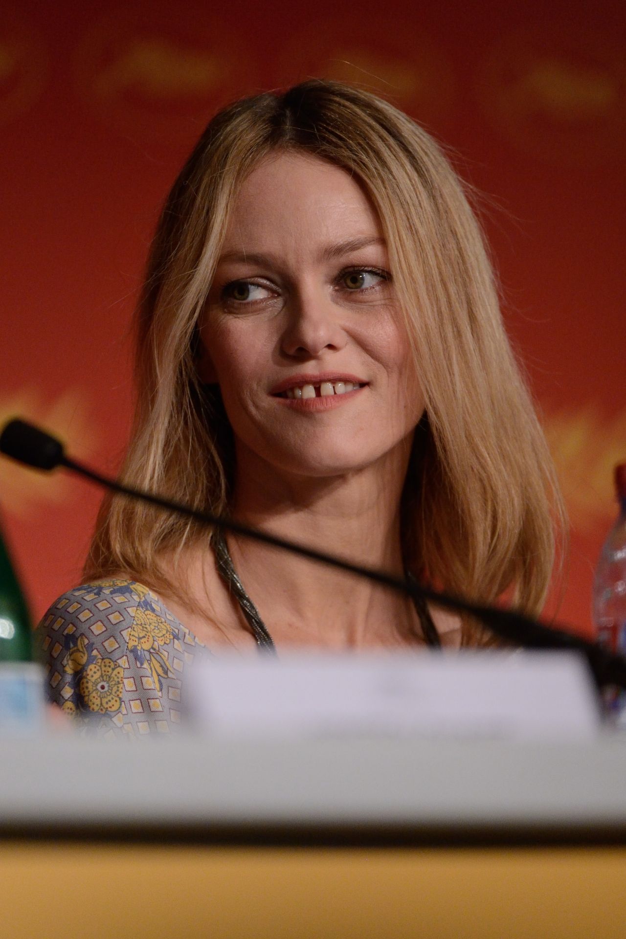 Vanessa Paradis - Jury Press Conference - 2016 Cannes Film Festival1280 x 1920