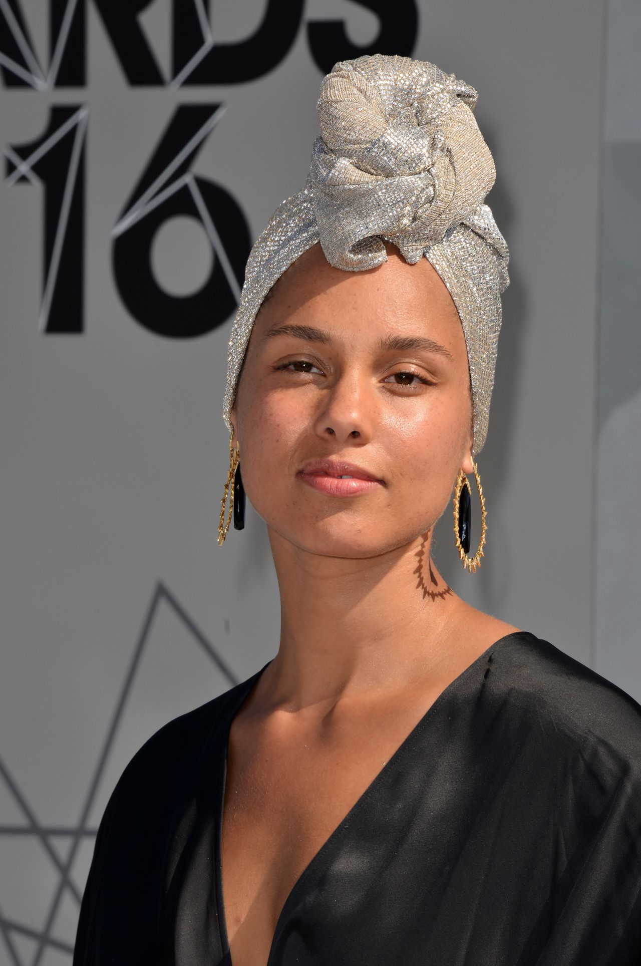 Alicia Keys - Posts Facebook