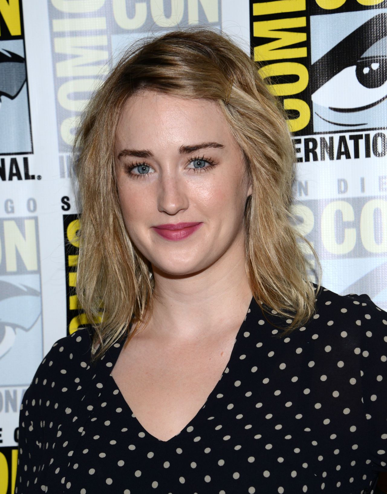 Sexy Beautiful Babes Ashley Johnson ‘Blindspot’ Press Line at Comic