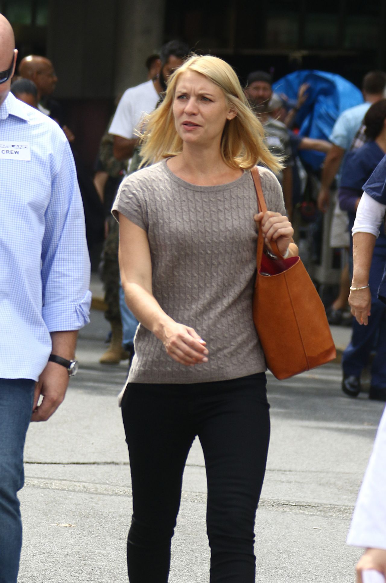 Claire Danes - 'Homeland' Set in NYC 8/18/20161280 x 1935