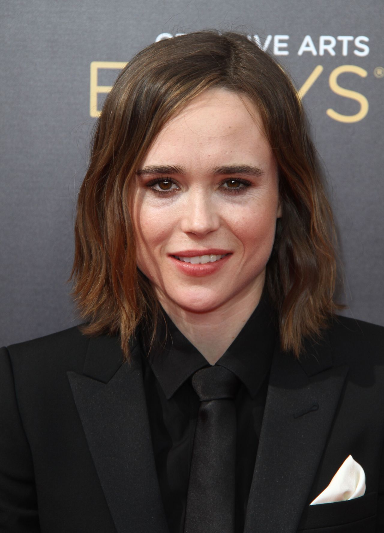 Ellen Page Latest Photos - CelebMafia