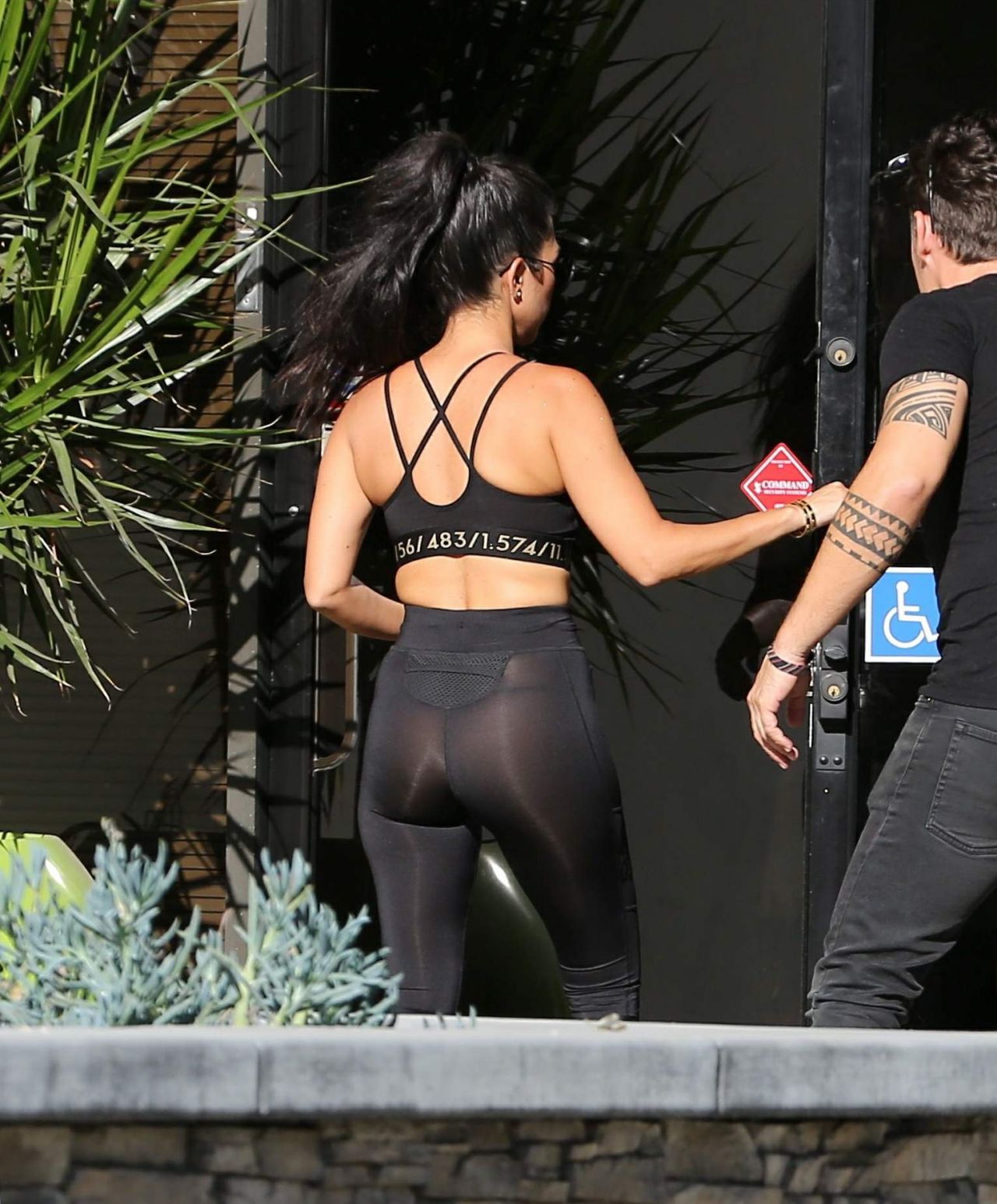 Kourtney Kardashian Ass Photos 22