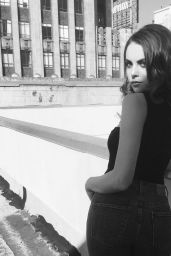 Elizabeth Gillies Social Media Pics, October 2016