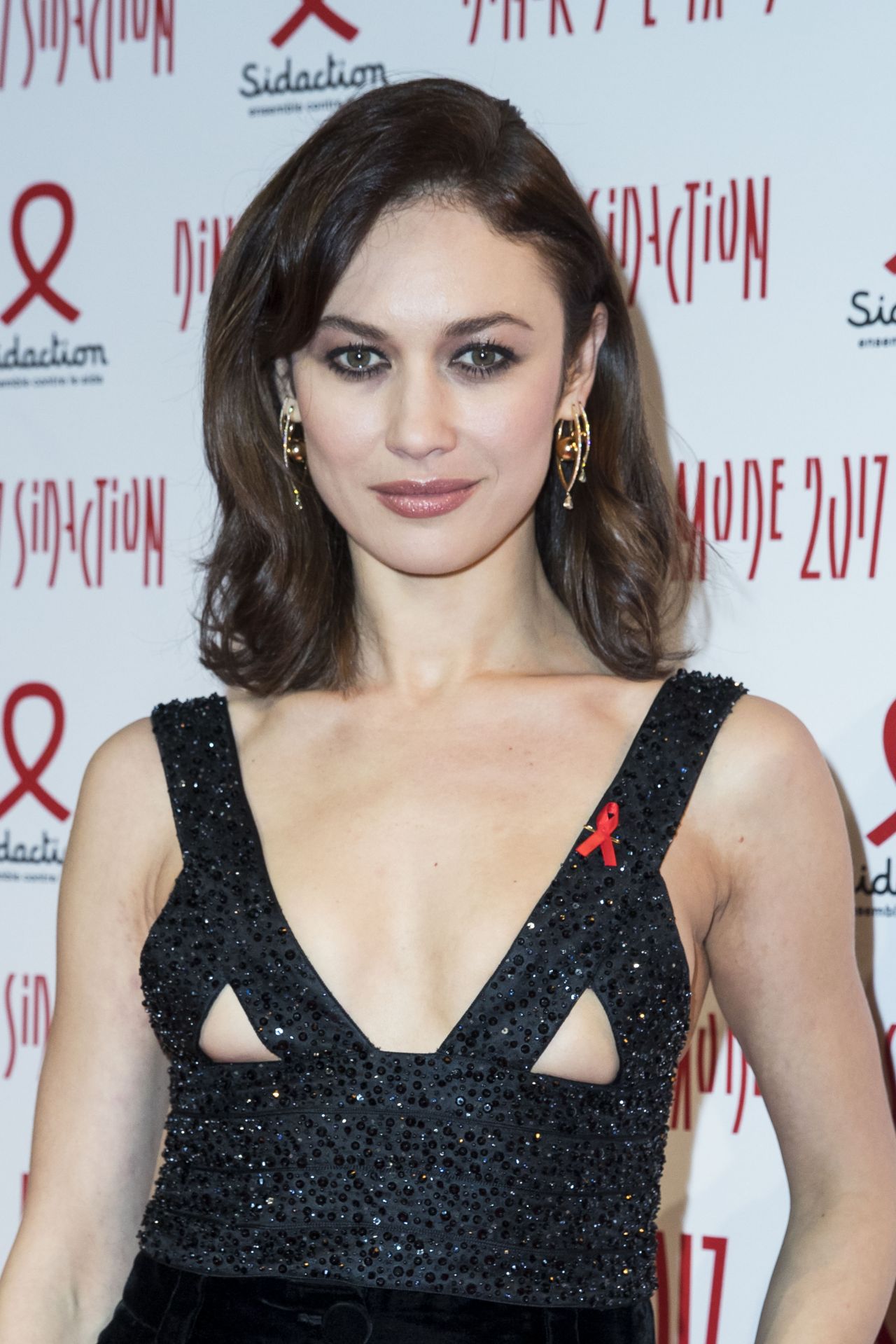 olga-kurylenko-sidaction-gala-dinner-2017-in-paris-france-1-26-2017-1.jpg