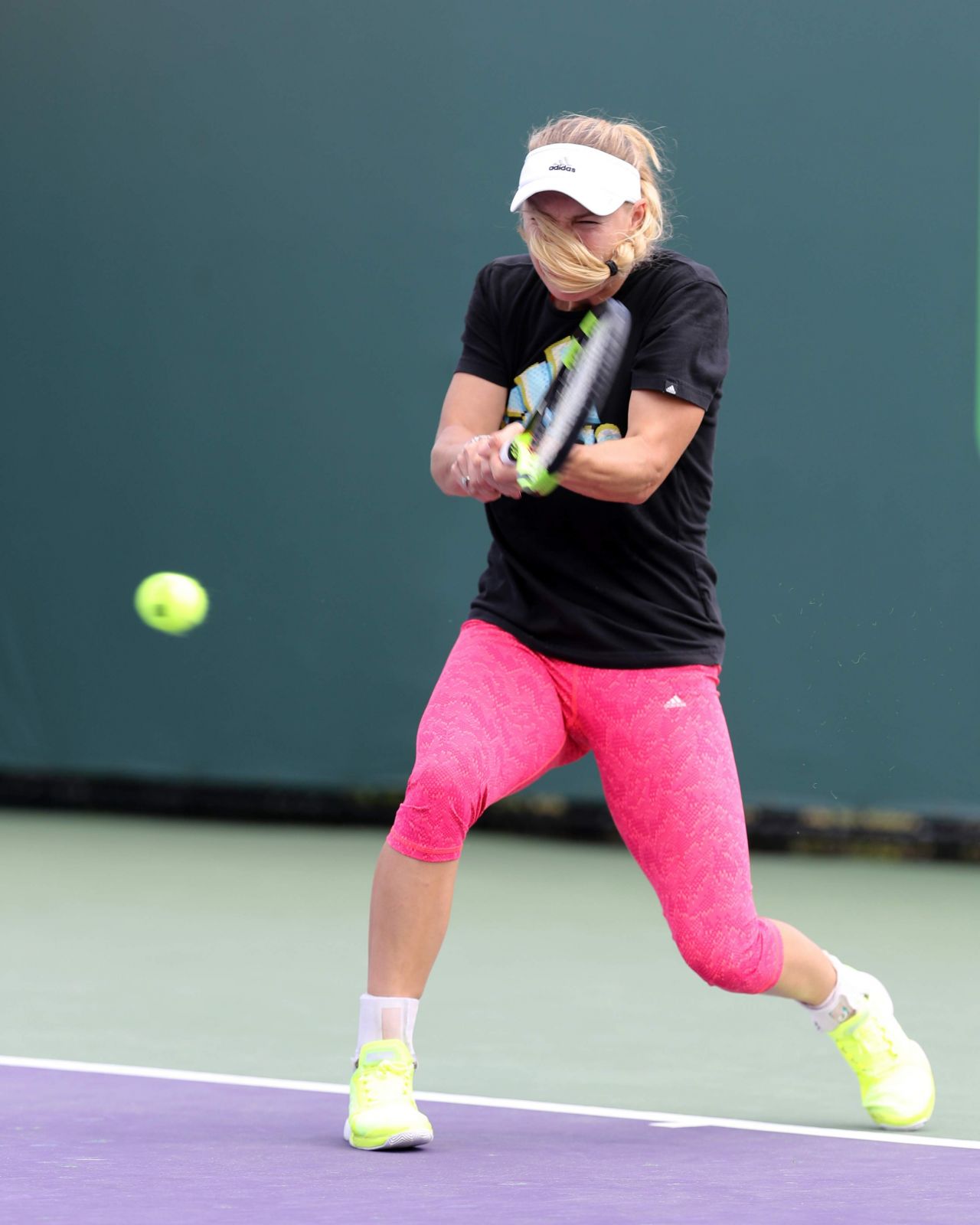 Caroline Wozniacki On The Practice Court - Miami Open in Key Biscayne 3/23/ 20171280 x 1600