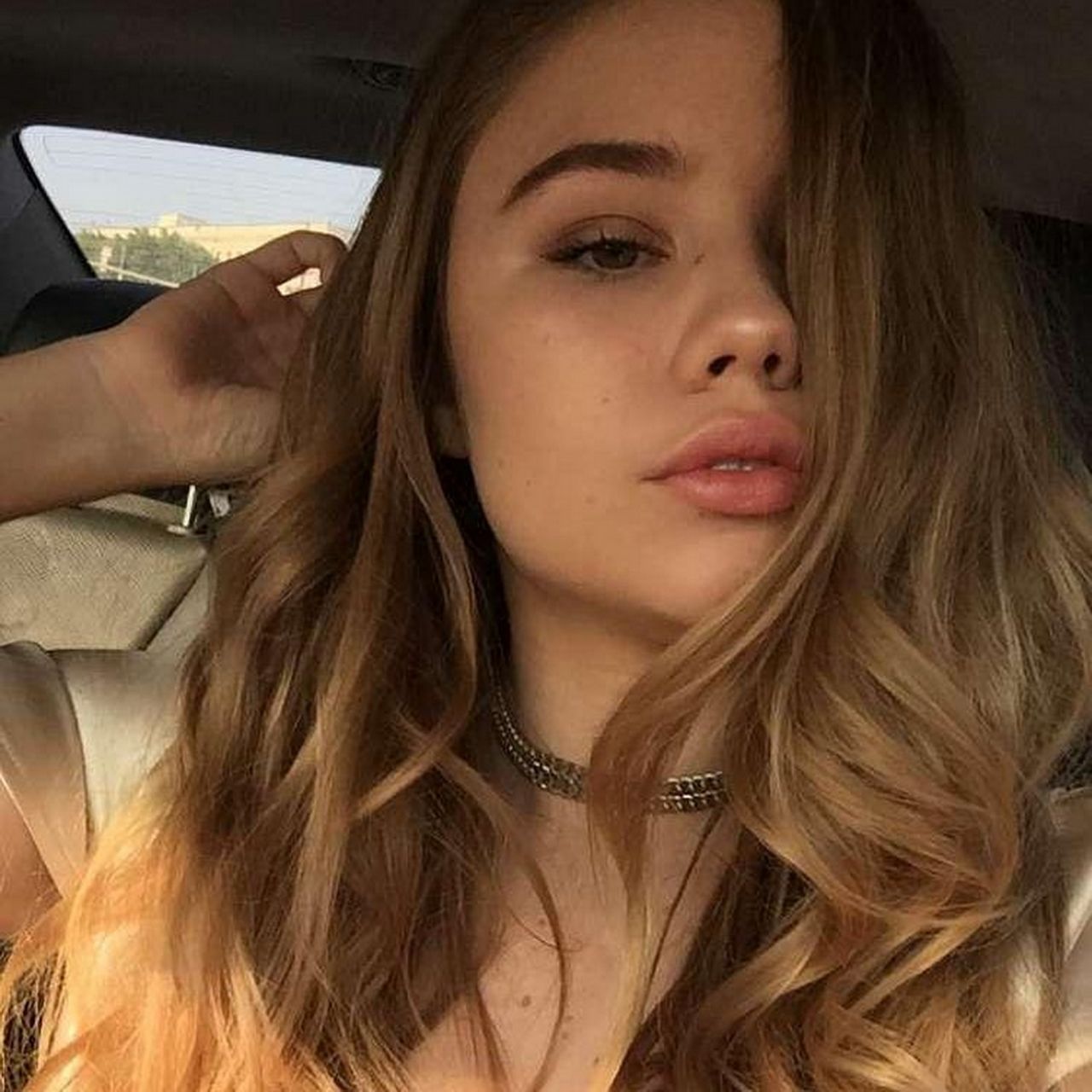 Lexee Smith - Celebrity Social Media 3/2/ 2017