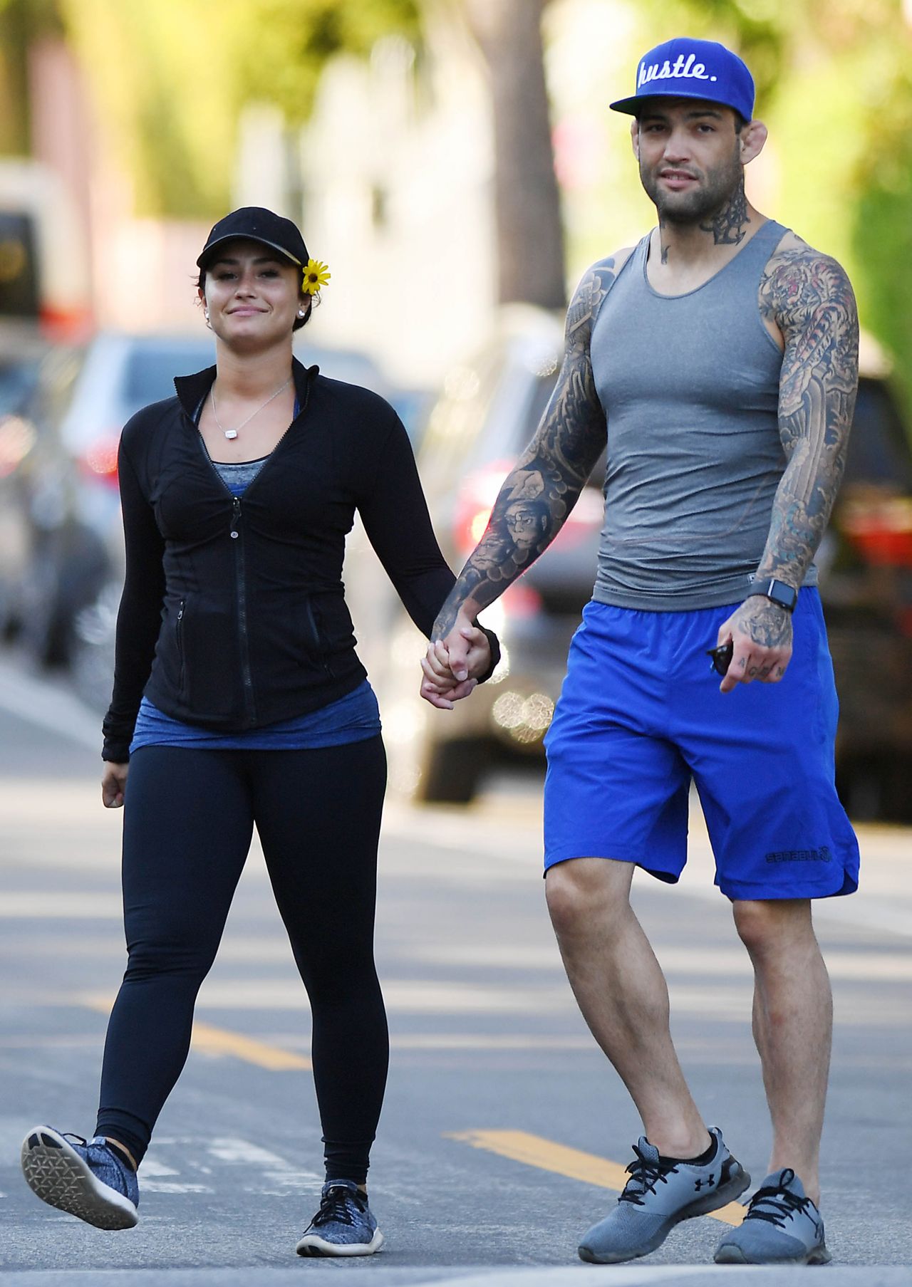 Demi Lovato Hike With Her Boyfriend Guilherme Bomba Vasconcelos Runyon Canyon Park In La 49 4373