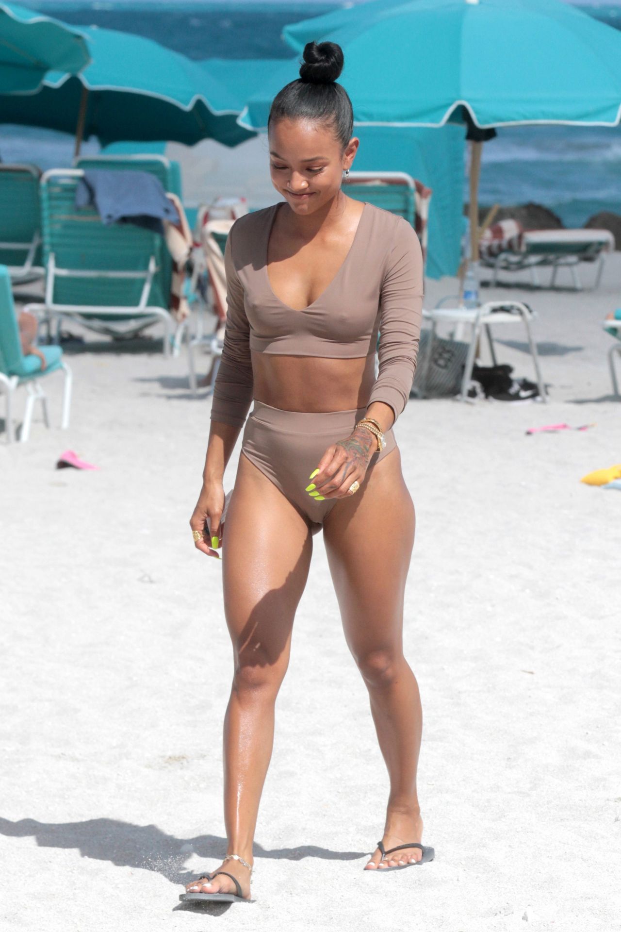 Karrueche Tran In Bikini On A Beach In Miami 4 15 2017 CelebMafia