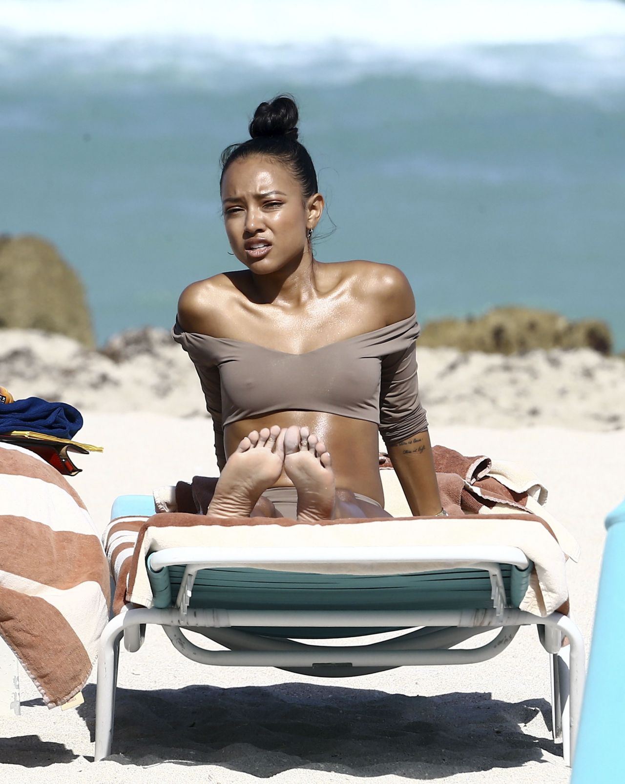 Karrueche Tran In Bikini Beach In Miami Celebmafia