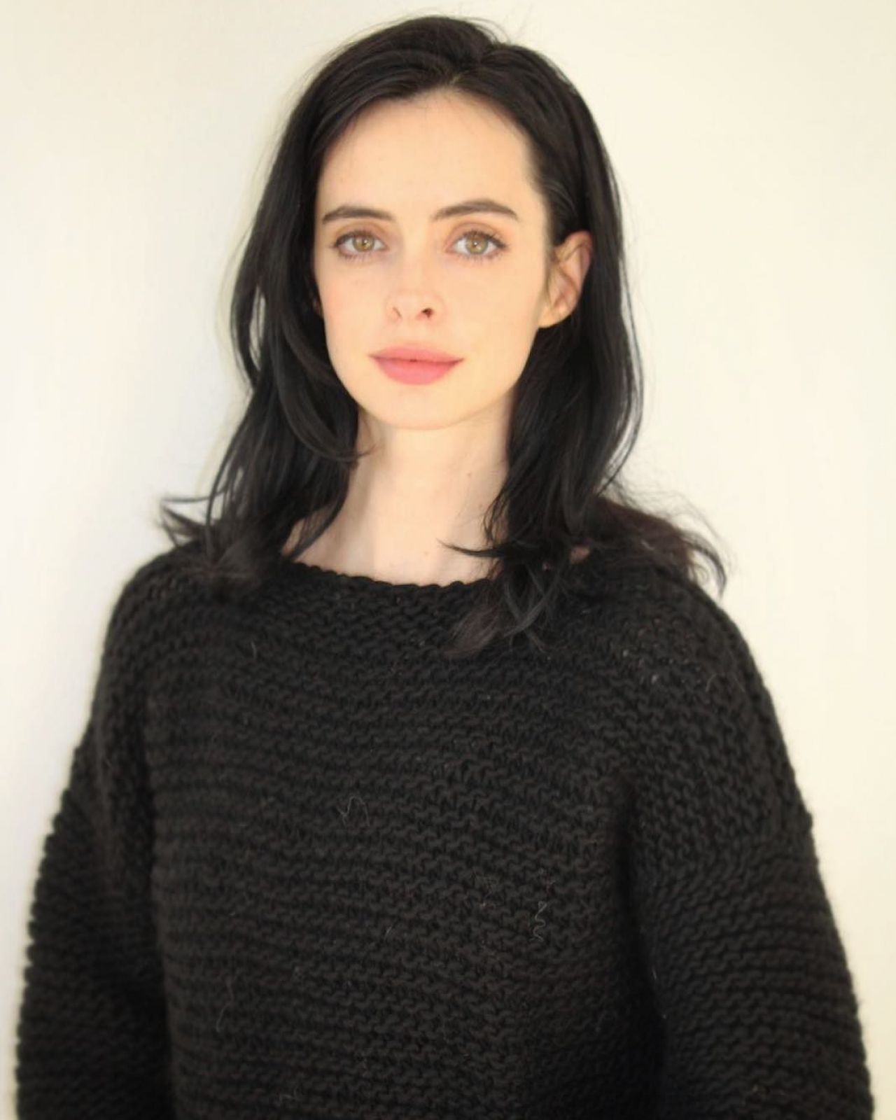 Krysten Ritter Social Media Pics 05/29/2017