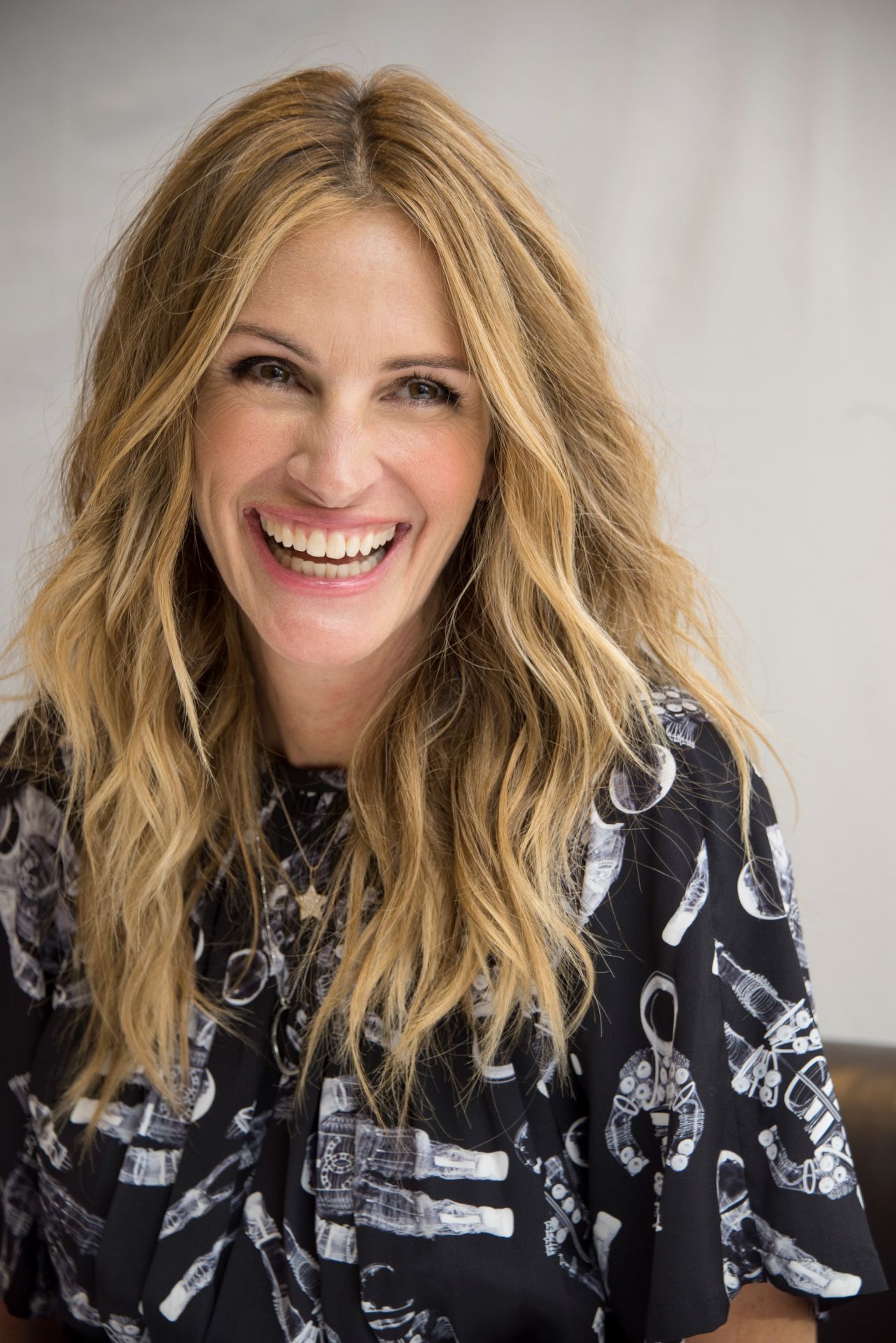 Julia Roberts - "Wonder" Press Conference in London 11/05/2017