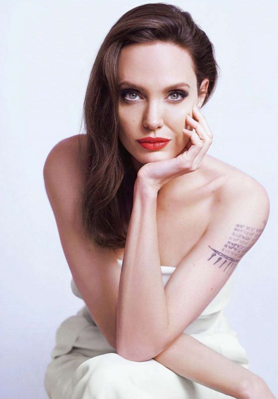 Angelina Jolie Latest Photos - CelebMafia