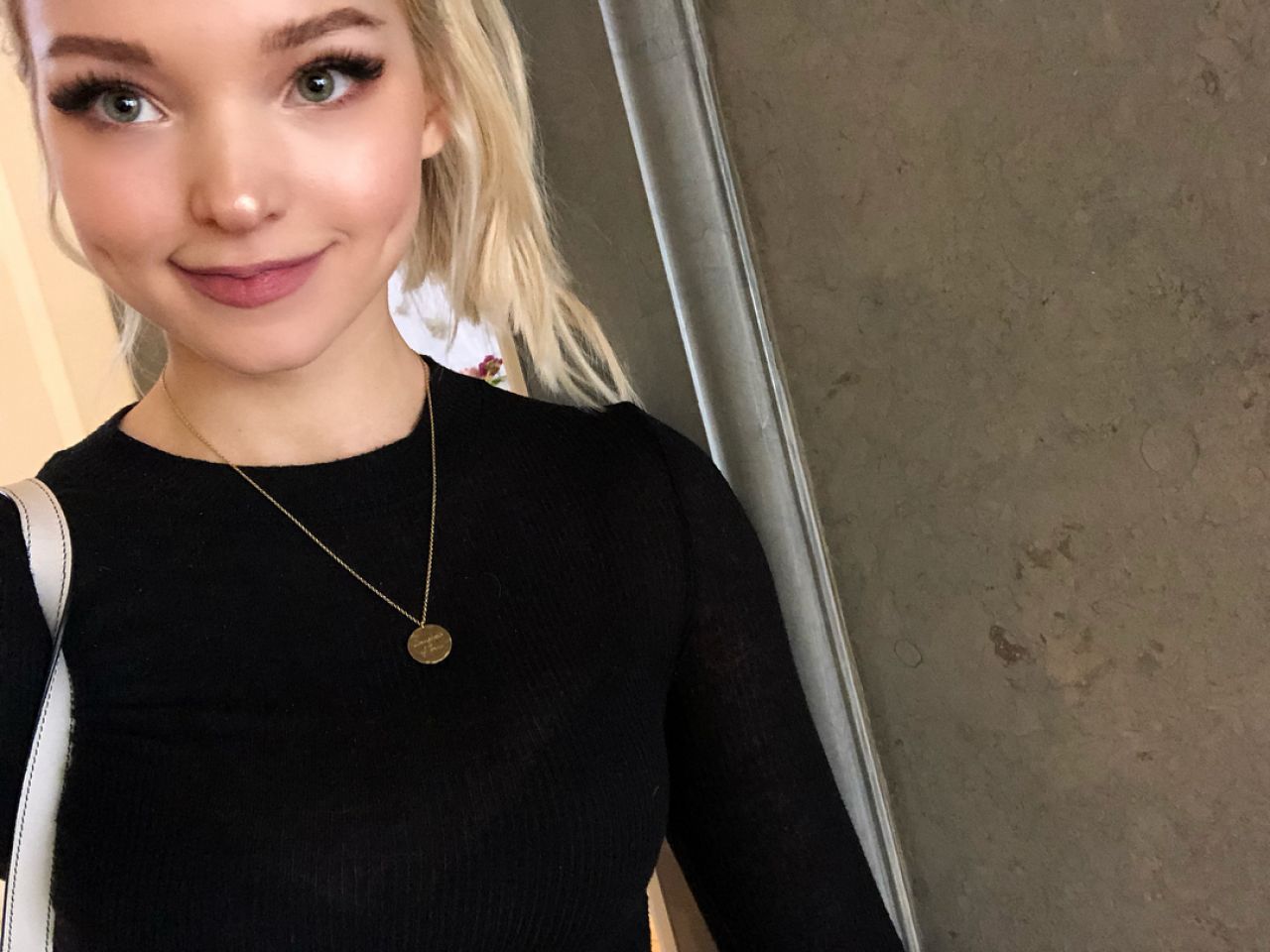 Dove Cameron - Social Media 04/08/2018