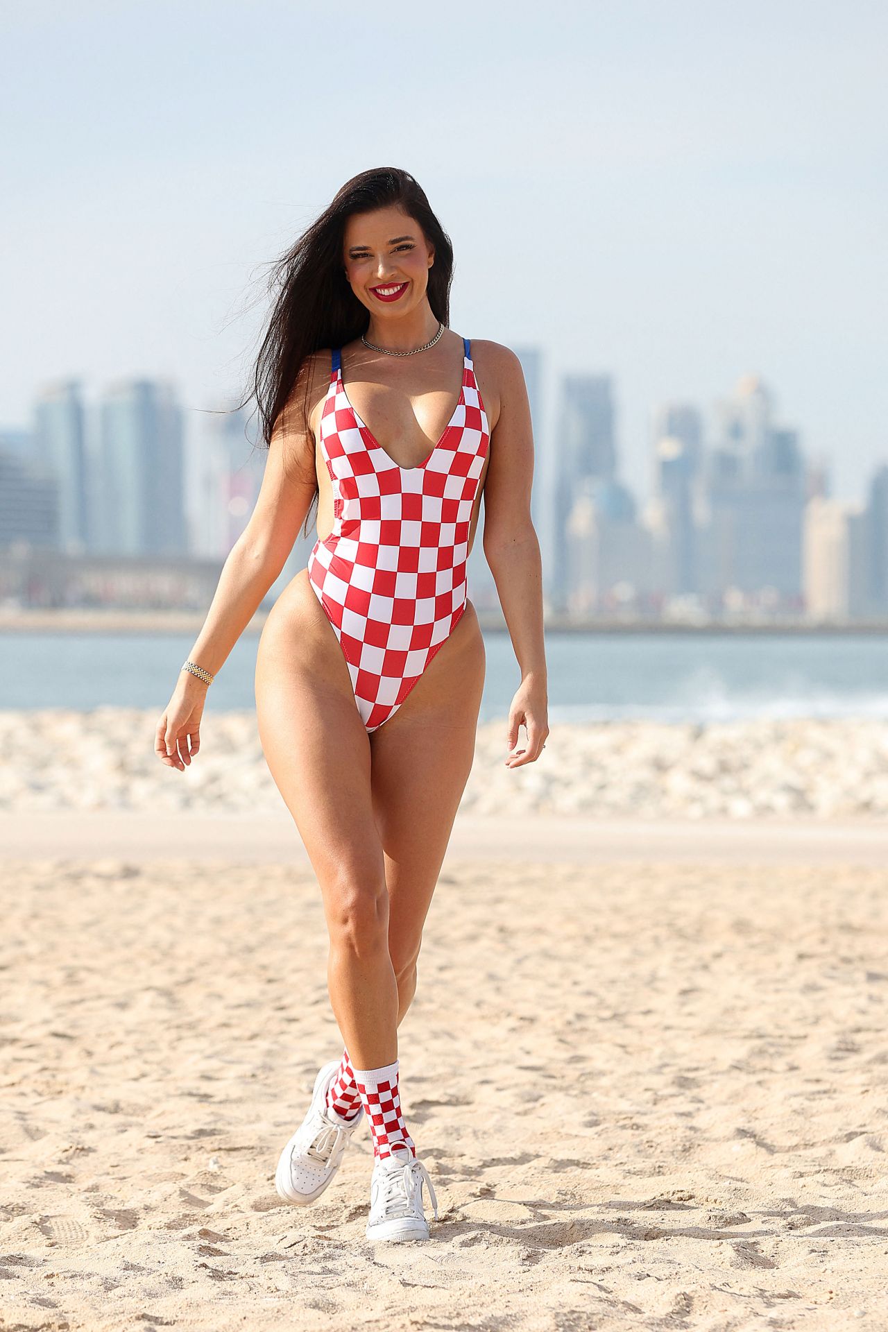 Ivana Knoll In A Swimsuit At Ras Abu Aboud Beach In Doha