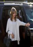 Taylor Swift Street Style - Arriving to a Dance Studio in LA