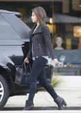 Mila Kunis Street Style -  in Jeans at the supermarket in Los Angeles - November 2013