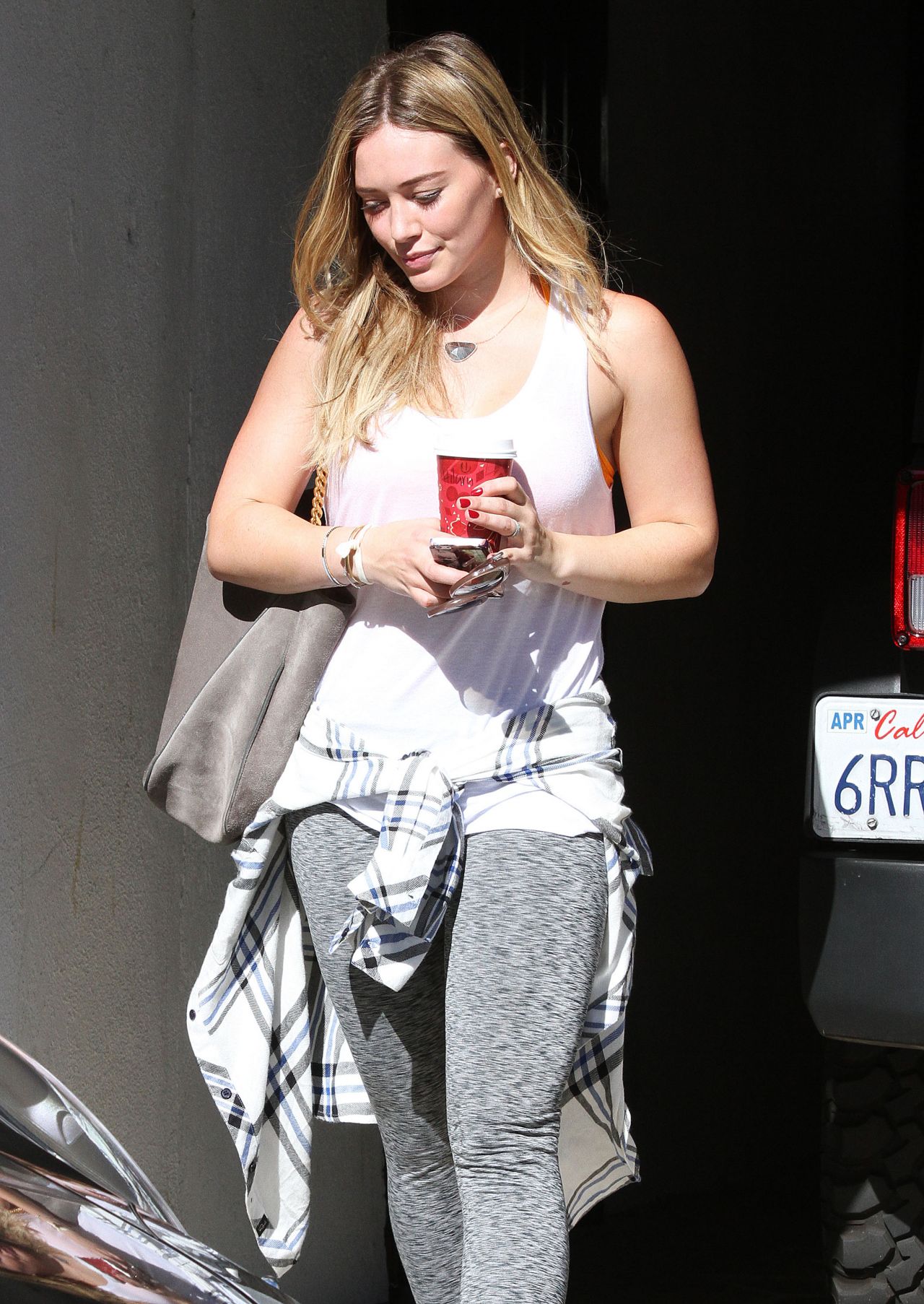 Hilary Duff - Leaving the Gym in Studio City - November 2013 • CelebMafia