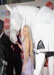 Lady Gaga Arrives on “Horse” to 2013 American Music Awards Red Carpet 
