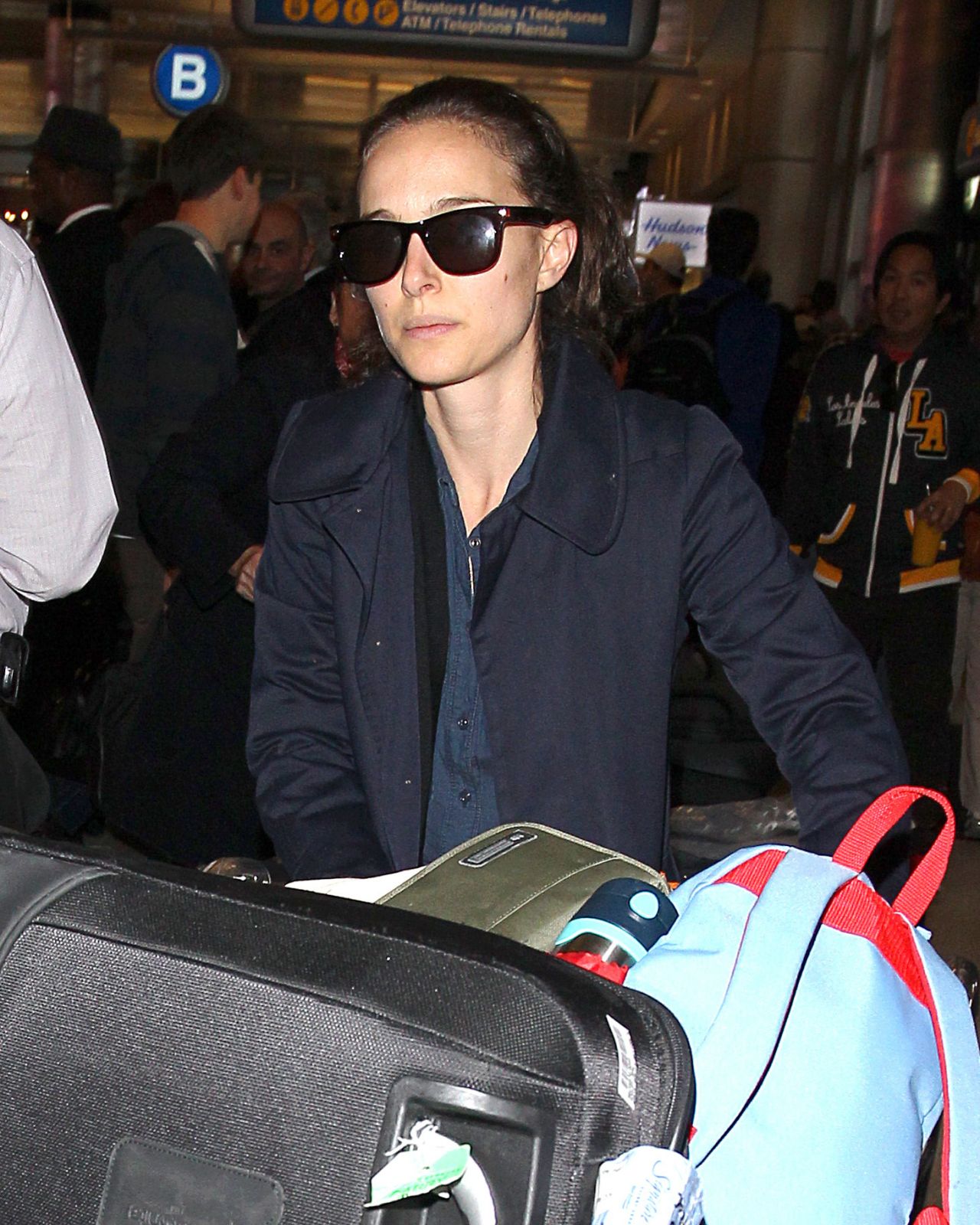 Natalie Portman at LAX Airport - November 2013 • CelebMafia