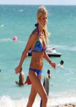 Tara Reid in a Bikini - Vacation in Miami - November 2013