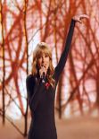 Taylor Swift Performing on X-Factor UK