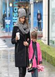  Jessica Alba Street Style - Breakfast at Le Pain Quotidien in West Hollywood
