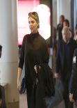 Kate Upton Street Style  - at LAX Airport in Los Angeles - November 2013