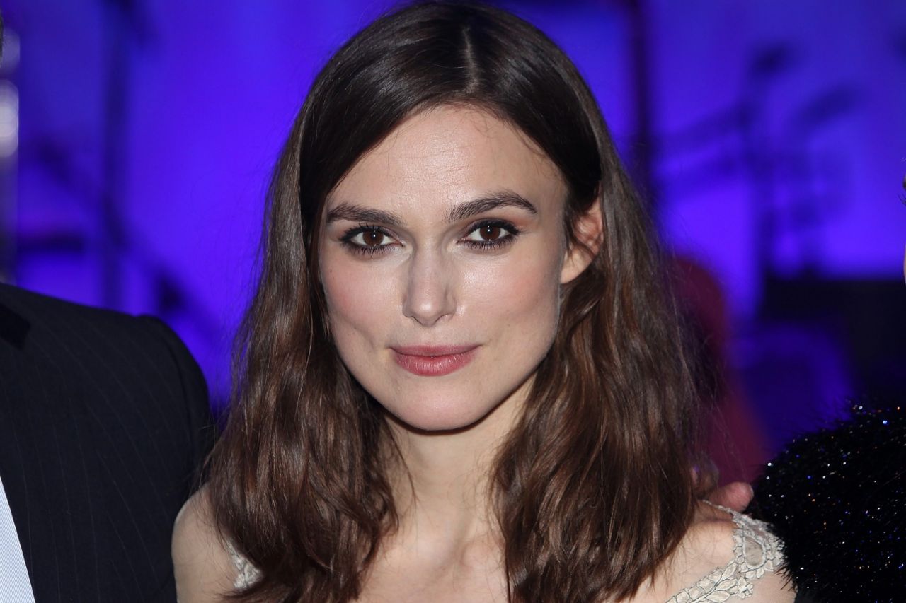 Keira Knightley Poses In Her Wedding Dress With Kate Nash, James Blunt ...