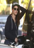 Kristen Stewart Street Style - in Jeans at a Gas Station in Los Feliz, California - December 2013
