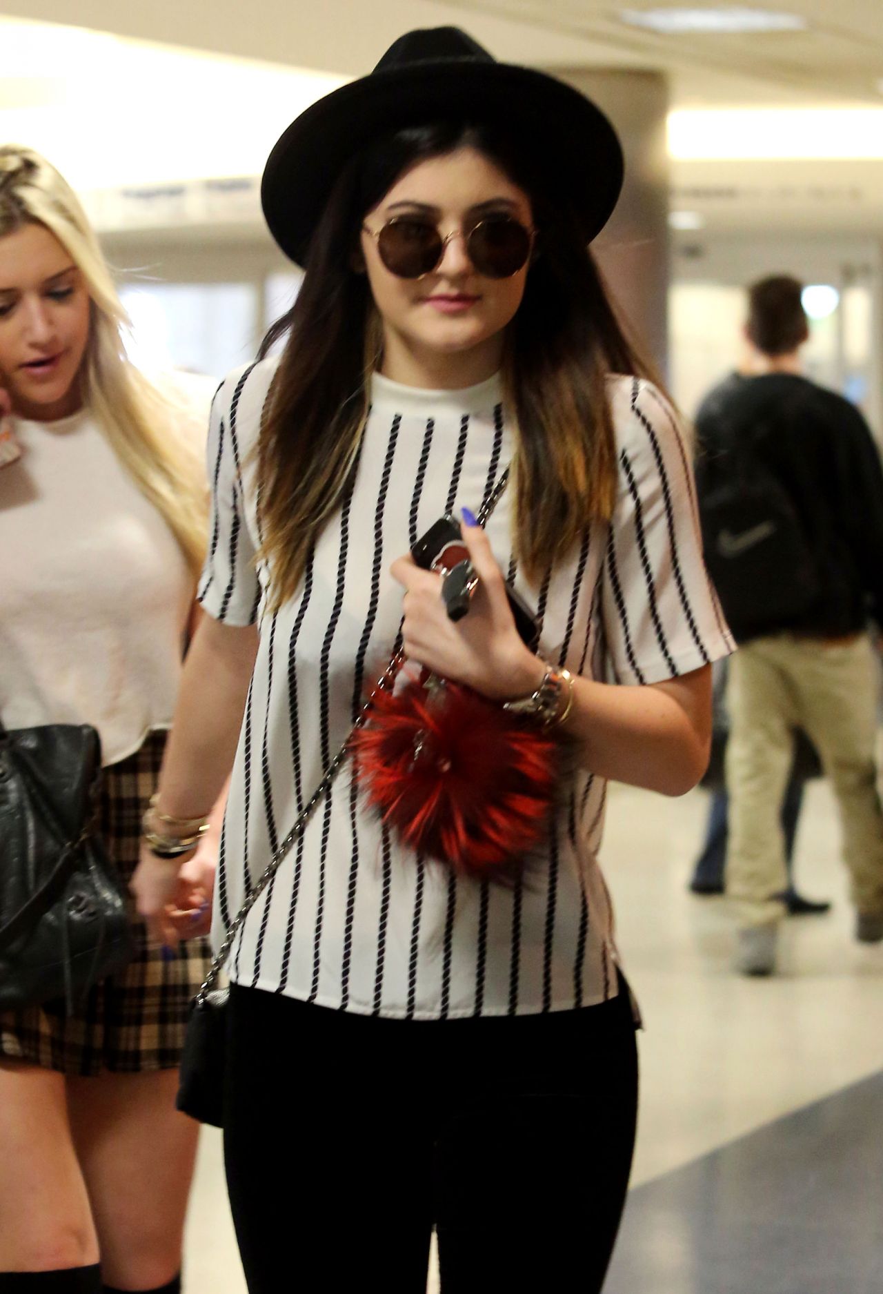 Kylie Jenner LAX Airport August 27, 2014 – Star Style