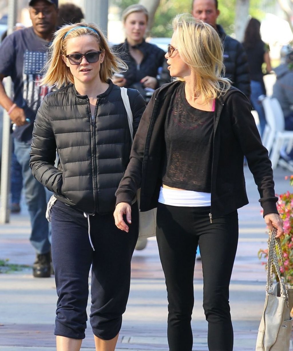 Reese Witherspoon Brentwood September 2, 2020 – Star Style