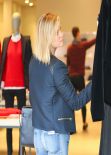 Reese Witherspoon Street Style - Shopping  in Beverly Hills - December 2013 
