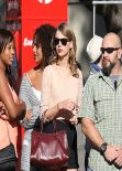 Taylor Swift Street Style - Shopping in Melbourne - December 2013